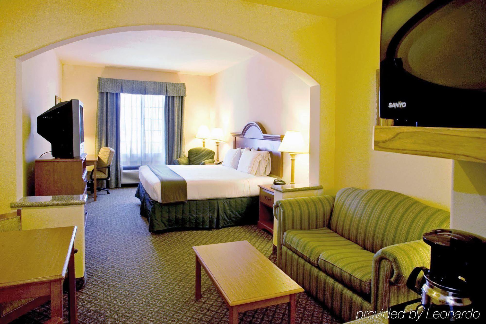 Holiday Inn Express Hotel & Suites Rio Grande City, An Ihg Hotel Номер фото