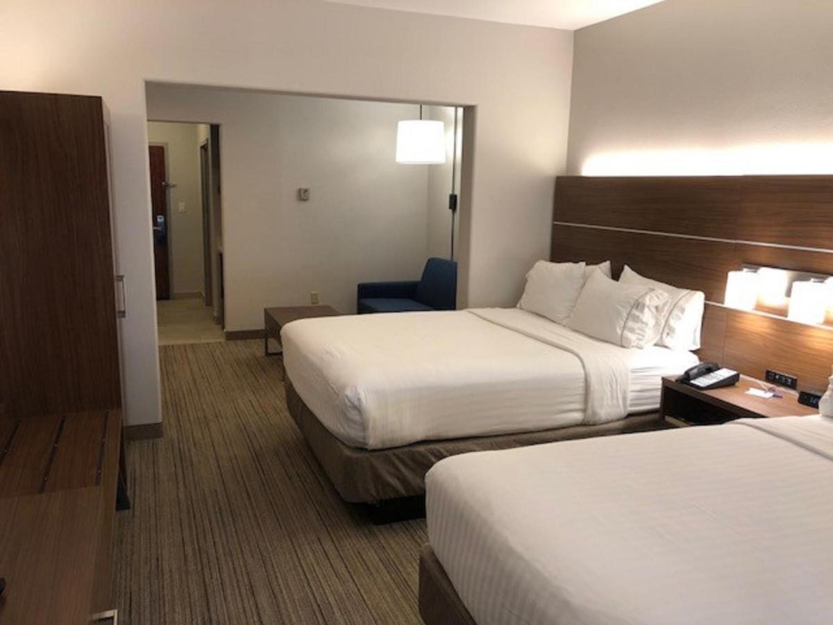 Holiday Inn Express Hotel & Suites Rio Grande City, An Ihg Hotel Экстерьер фото